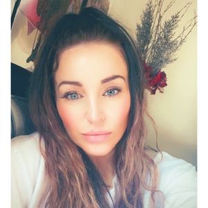 Meet your Posher, Salt & light studio